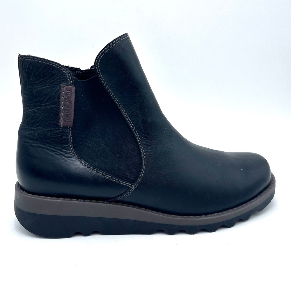 Josef Seibel Women's Size 41 Chelsea Black Leather Ankle Boots Zipper Lug Sole - Picture 8 of 12